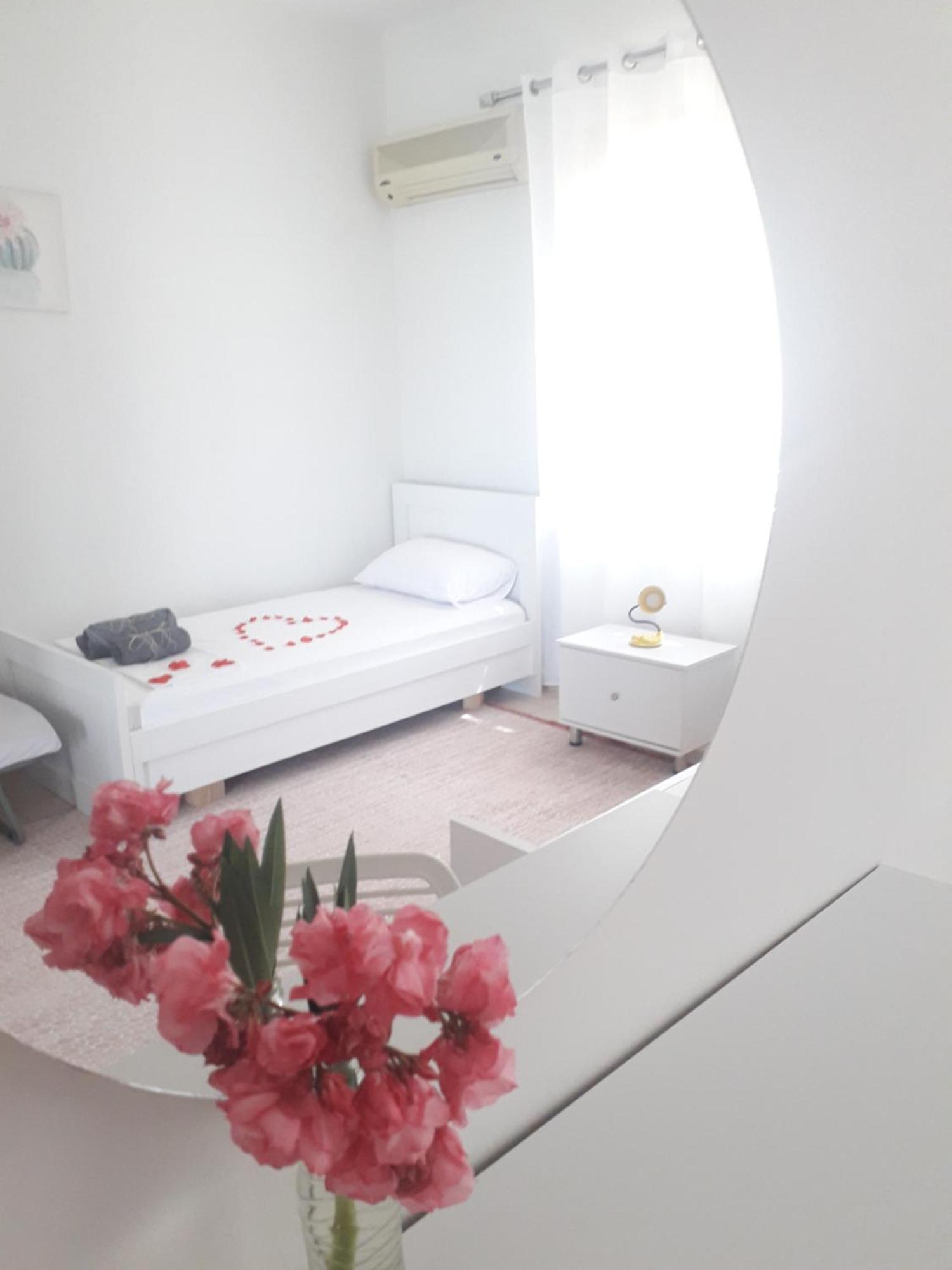 Villa Kuci, Drobonik בראט מראה חיצוני תמונה
